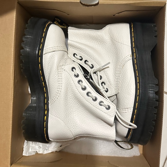 Dr. Martens Shoes - Dr. Martens SINCLAIR MILLED NAPPA LEATHER PLATFORM BOOTS